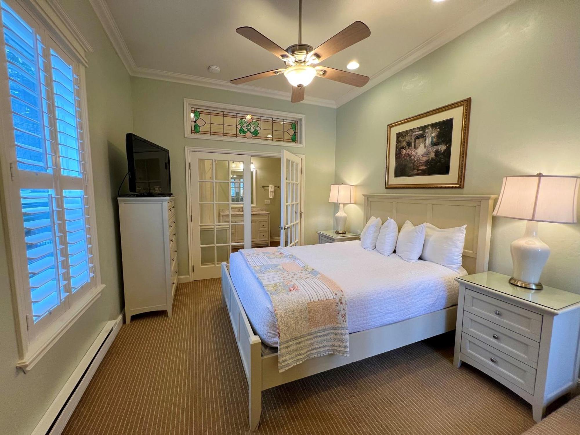 Best Western Grandma'S Feather Bed Mendenhaven Екстериор снимка