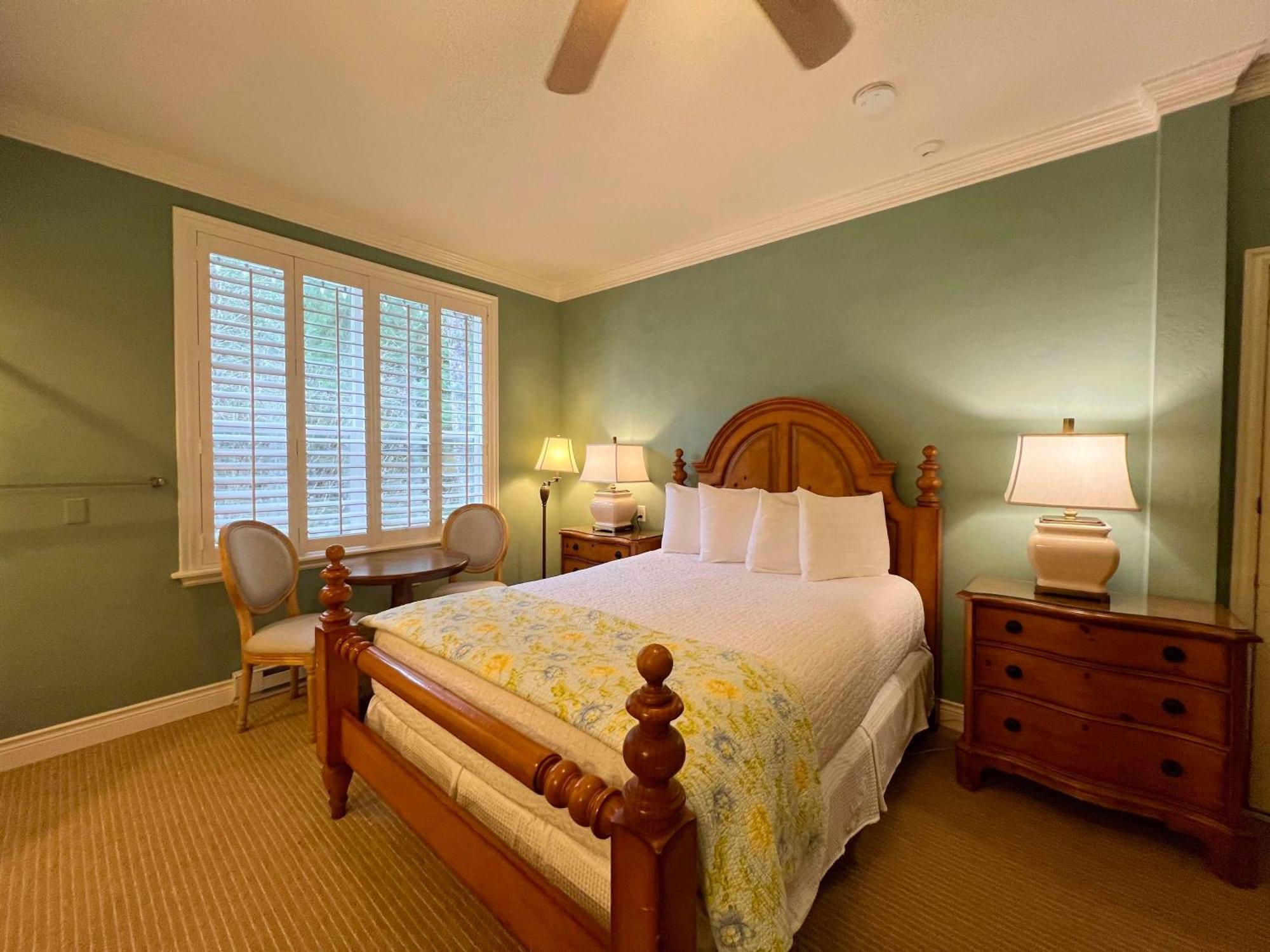 Best Western Grandma'S Feather Bed Mendenhaven Екстериор снимка