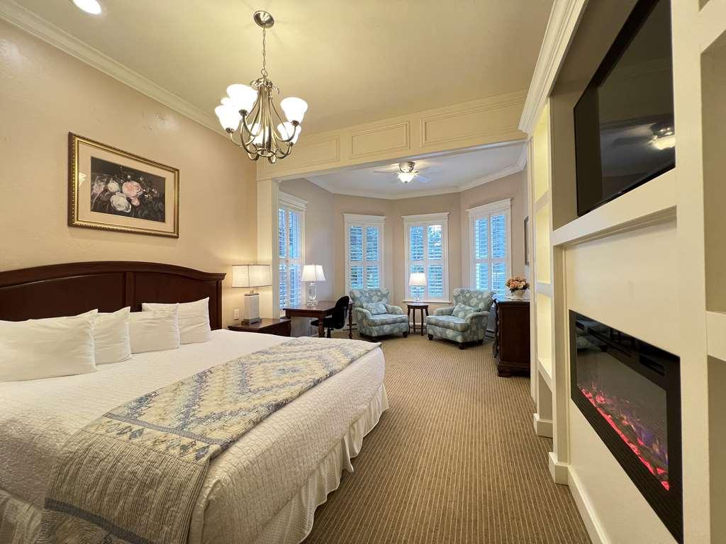 Best Western Grandma'S Feather Bed Mendenhaven Стая снимка